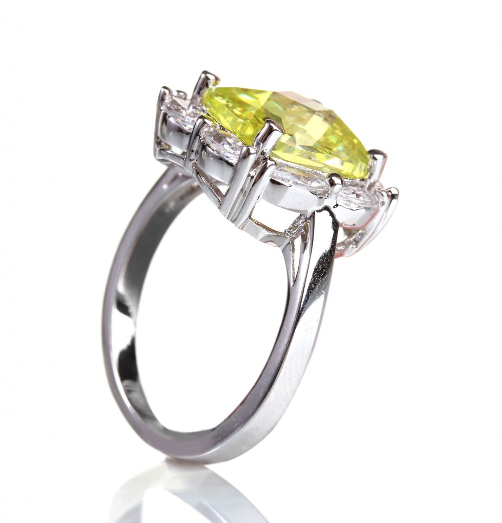 Yellow Diamond set in platinum set